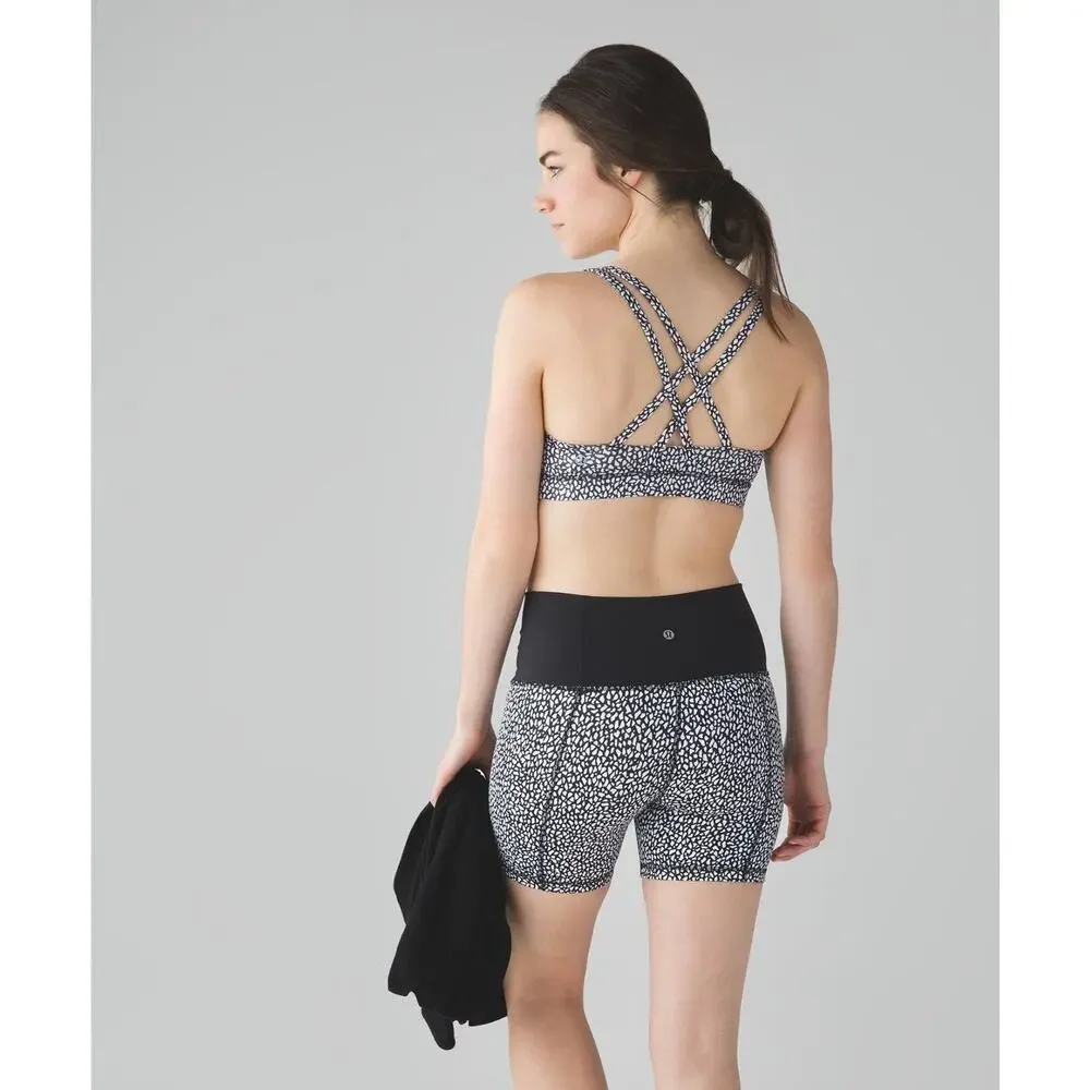 Lululemon Energy Bra Size 4 EUC Miss Mosaic Black